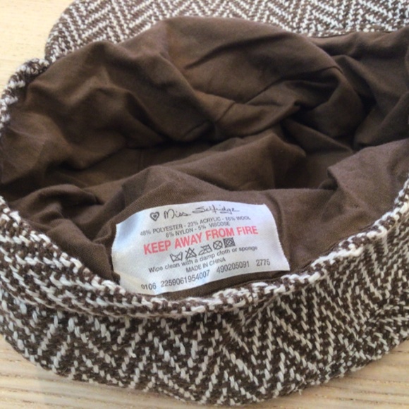 Miss Sefridge Newspaper Boy Cap - Picture 4 of 4